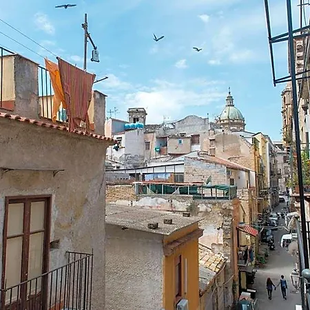 Oda ve Kahvaltı Malvasia