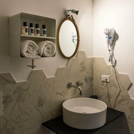 Malvasia Bed and Breakfast 4*